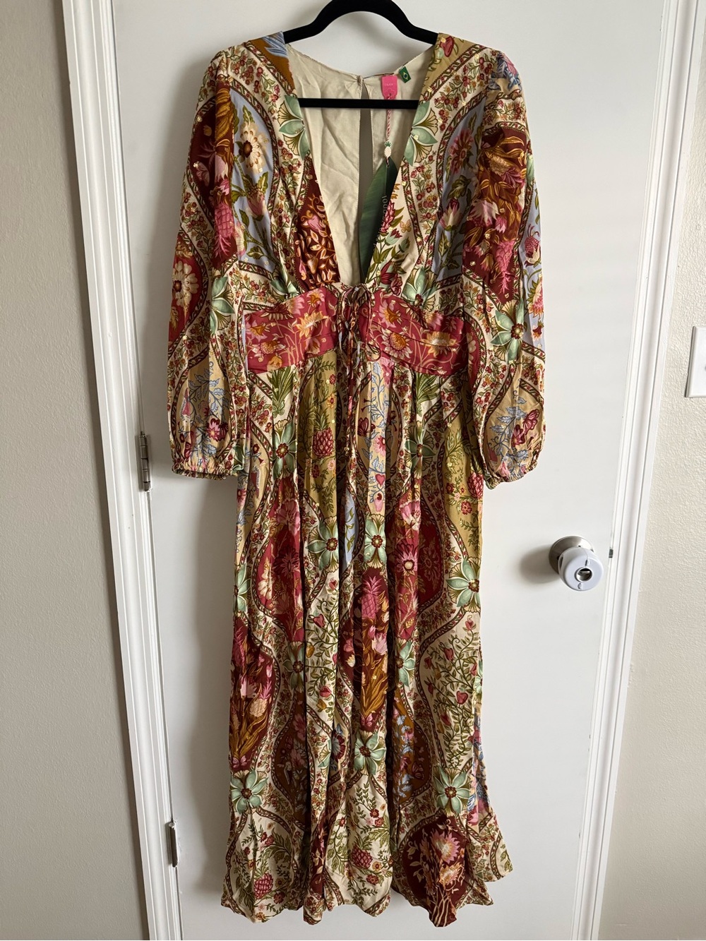 FARM Rio Whimsical Paisley Floral V-Neck Maxi Dress - Picture 5 of 5